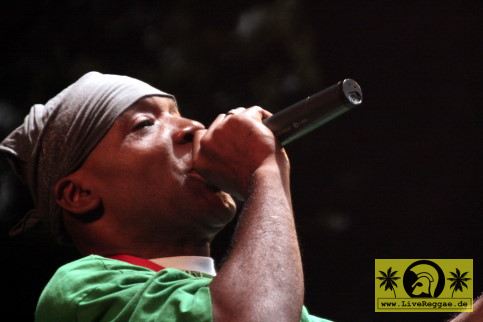 Daddy Freddy (Jam) with Ganjaman 15. Reggae Jam Festival - Bersenbrueck 02. August 2009 (2).JPG